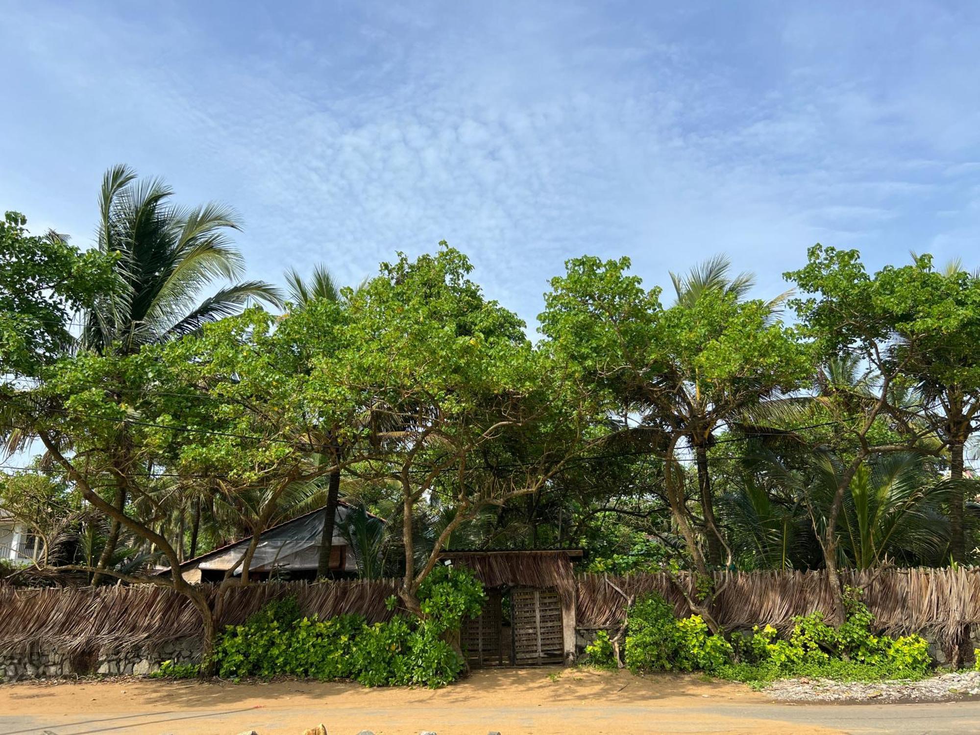 Lohas Beach Resort Villa 卡卢特勒 外观 照片
