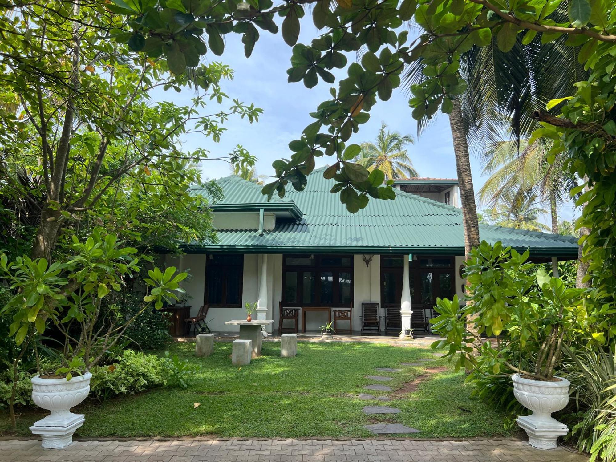 Lohas Beach Resort Villa 卡卢特勒 外观 照片