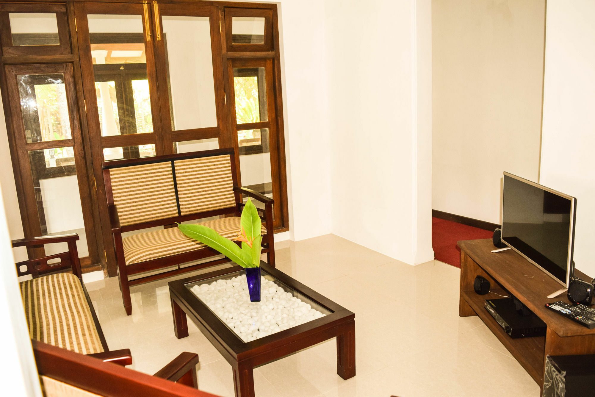 Lohas Beach Resort Villa 卡卢特勒 外观 照片