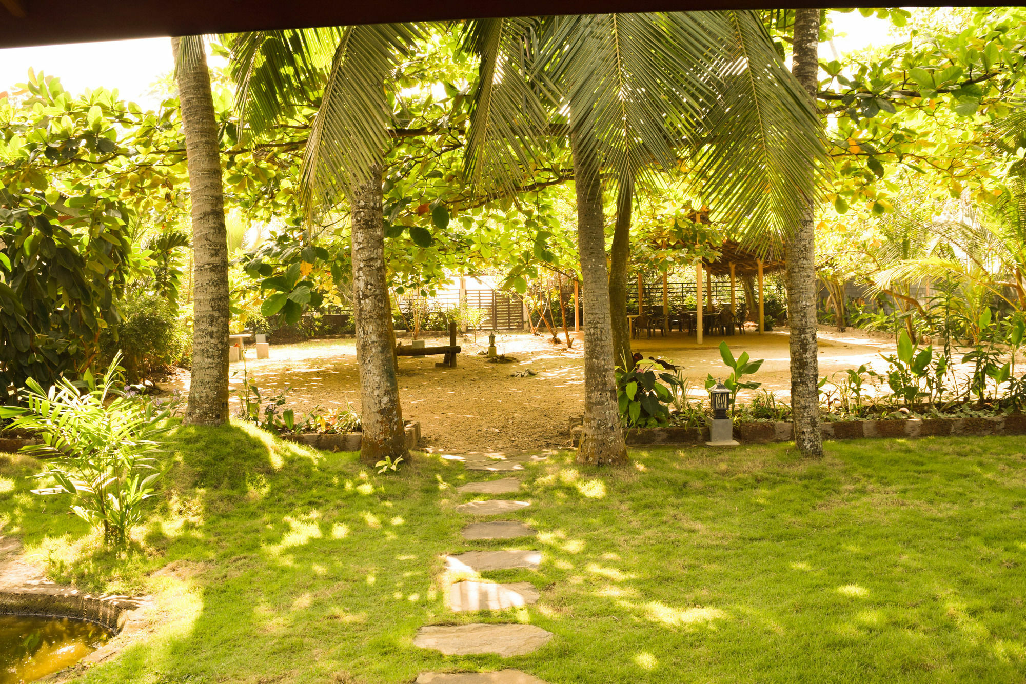 Lohas Beach Resort Villa 卡卢特勒 外观 照片